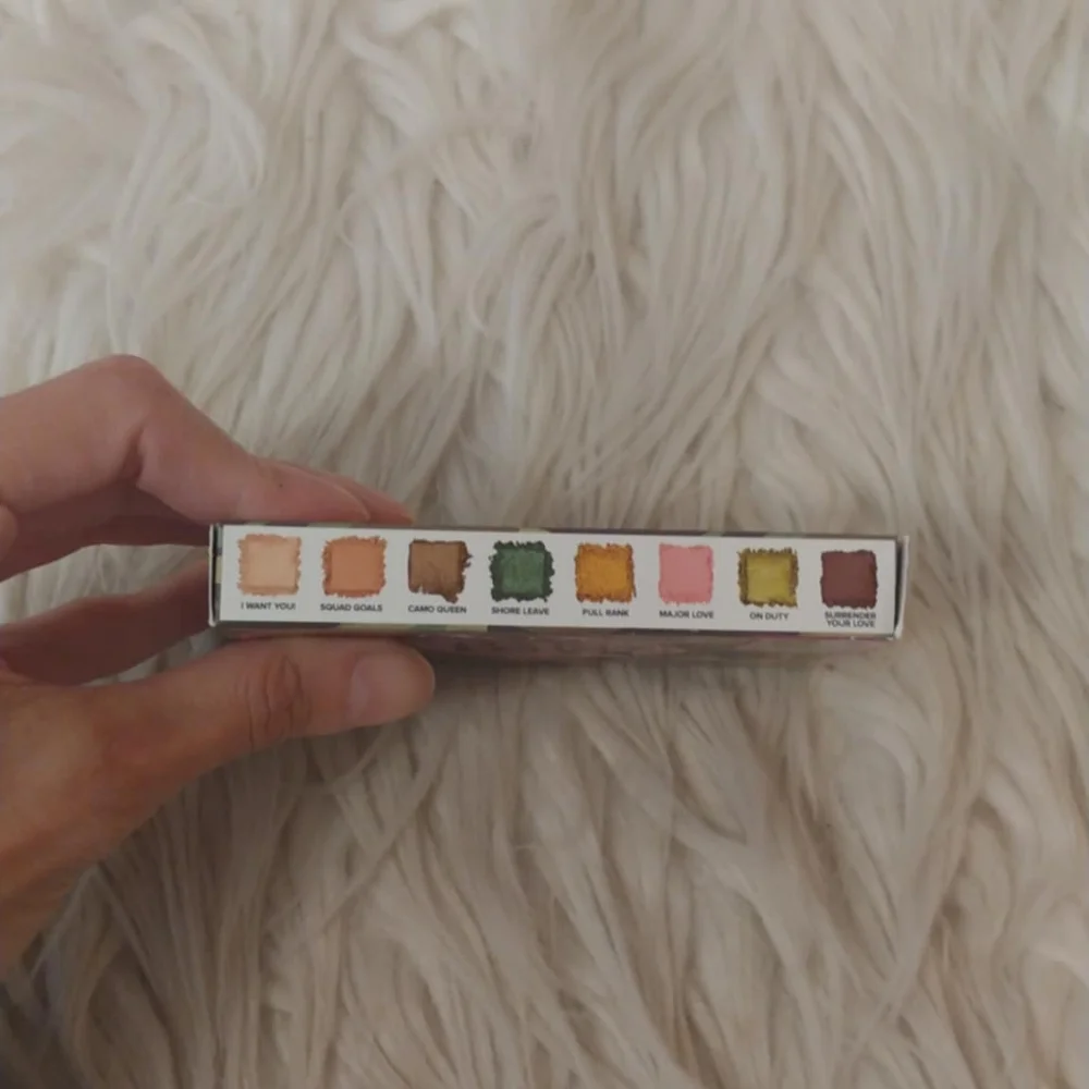 💚FIRM! NWT TOO FACED MAJOR LOVE EYESHADOW PALETTE (LIMITED EDITION)